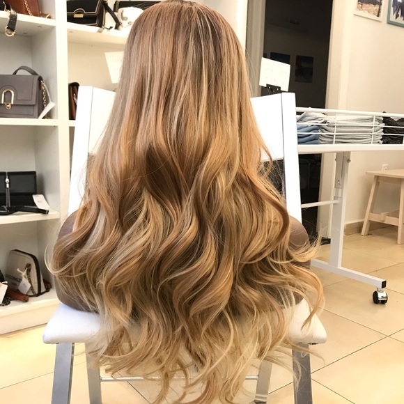 Human hair blend blonde wig - Picture 3 of 6